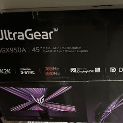 LIKE NEW  LG Ultra Gear 45 Inch Monitor 