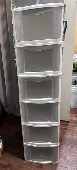 Coleman plastic drawer containers