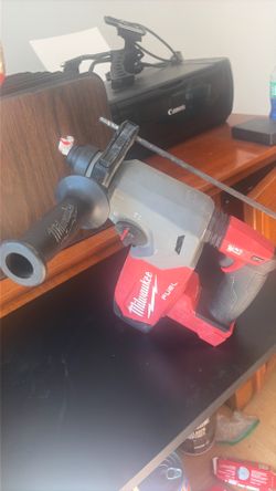 Milwaukee Rotary Hammer