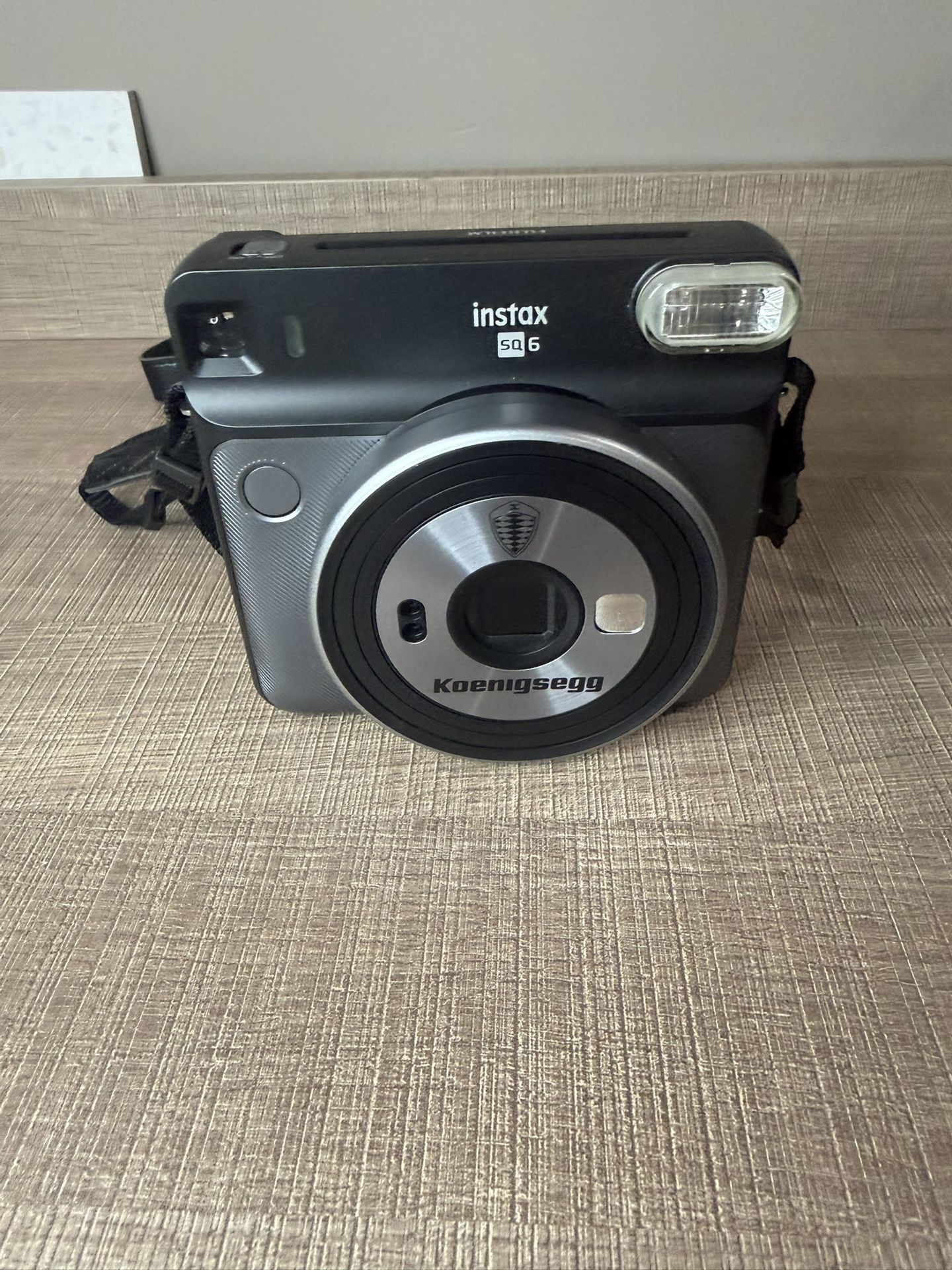 Brand: Fujifilm Model: Instax Square SQ6 – Koenigsegg Edition