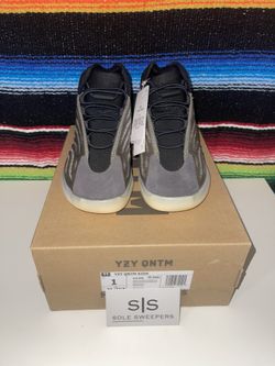 Yeezy QNTM - Barium Sz 1 (Kids)