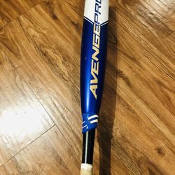 AXE Avenge Pro Bat (-10) Composite 29”/19oz  -1