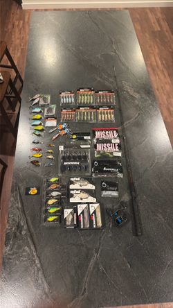Fishing Lures Soft Plastics Shimano Bait Caster Lefty  ugly stick rod 4’8” Crank Baits New & $25 Bass Pro Gift card