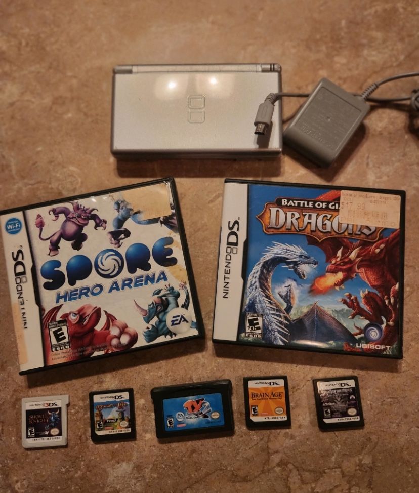 Nintendo DS With 7 Games