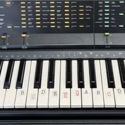 Yamaha Keyboard 
