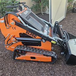 New mini Skidsteer