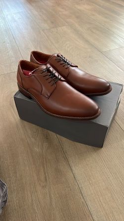 New Stacy Adams  Size 11