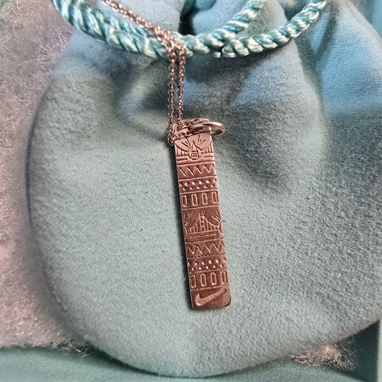 Tiffany & Co Nike Woman's Half Marathon SF Sterling Silver 925 Necklace