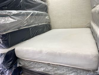 Full size mattress