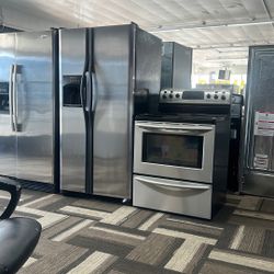 Frigidaire Fridge And Gas Stove With Warranty 