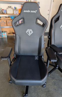 Kaiser Gaming Chair (2x)