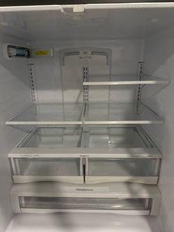 GE APPLIANCES FRENCH DOOR FRIDGE