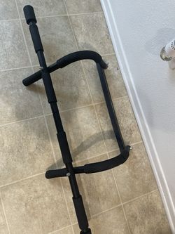 Pull Up Bar
