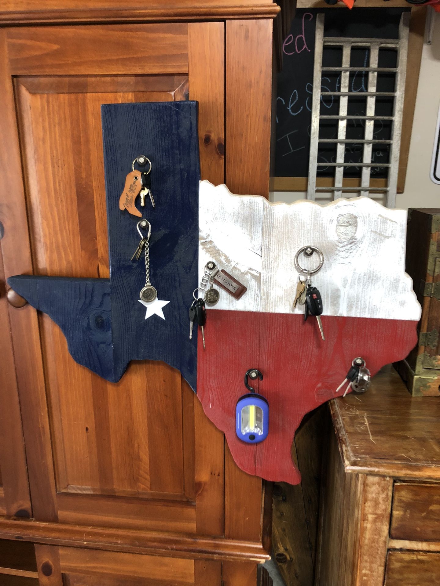 Texas Rustic Keys Hanger