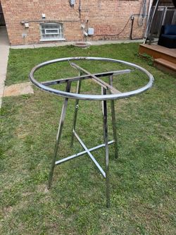 Metal clothings rack
