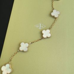 18k yellow gold Van cleef Alhambra style White Mother of pearl 5 motifs clover shape stone bracelet
