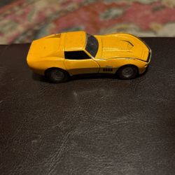 Solido A Century Of Cars 1/43 Scale AFD7(contact info removed) Chevrolet Corvette - Yellow