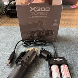 Surefire x300 Turbo w/ Extras 