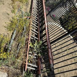 28ft Werner Electrical Ladder 