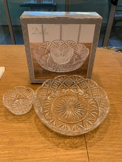 New Dublin Crystal Chip and Dip Two Piece Server and knife set