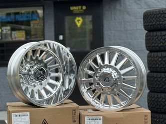 BRAND NEW 22 INCH DUALLY WHEELS AND TIRES