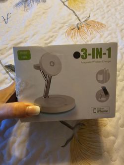 3-in-1 Magnetic Wireless Charger for iPhone