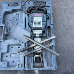 Bosch 35 pound jackhammer Demo Hammer