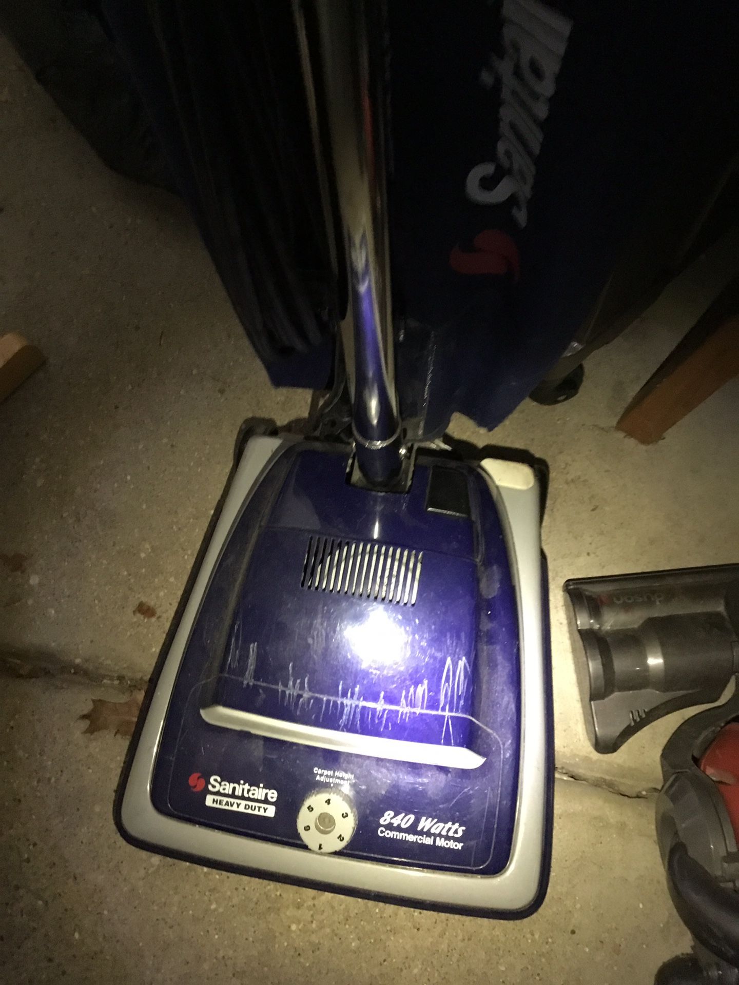 Sanitaire Vacuume 840 Watts