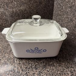 Vintage blue cornflower Corningware casserole dish