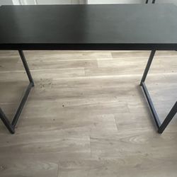 IKEA table Free