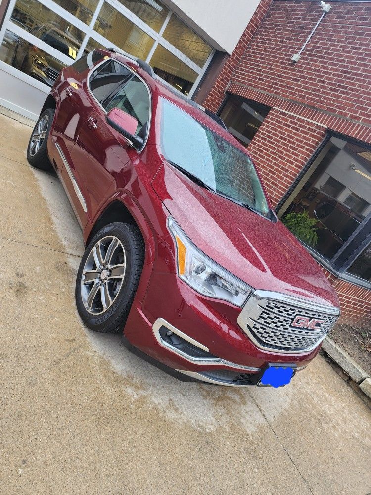2018 GMC Acadia