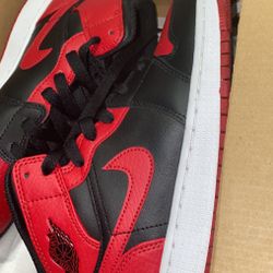 Jordan 1’s Size 4