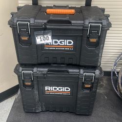 tool box with wheels