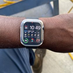 Apple Watch 8 45mm