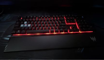 Acer Predator Aethon 100 RGB Mechanical Gaming Keyboard + Wrist Rest