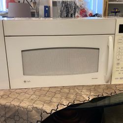 General Electric Profile Microwave Space maker Over The Range 