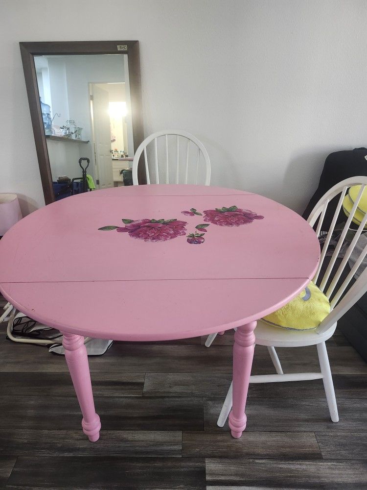 Dinning Table With 4 Chairs