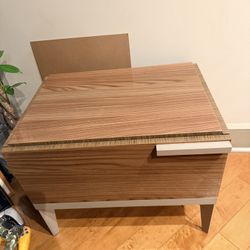 4 Drawers/nightstand 
