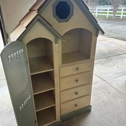 CHILDS BEDROOM FURNITURE 