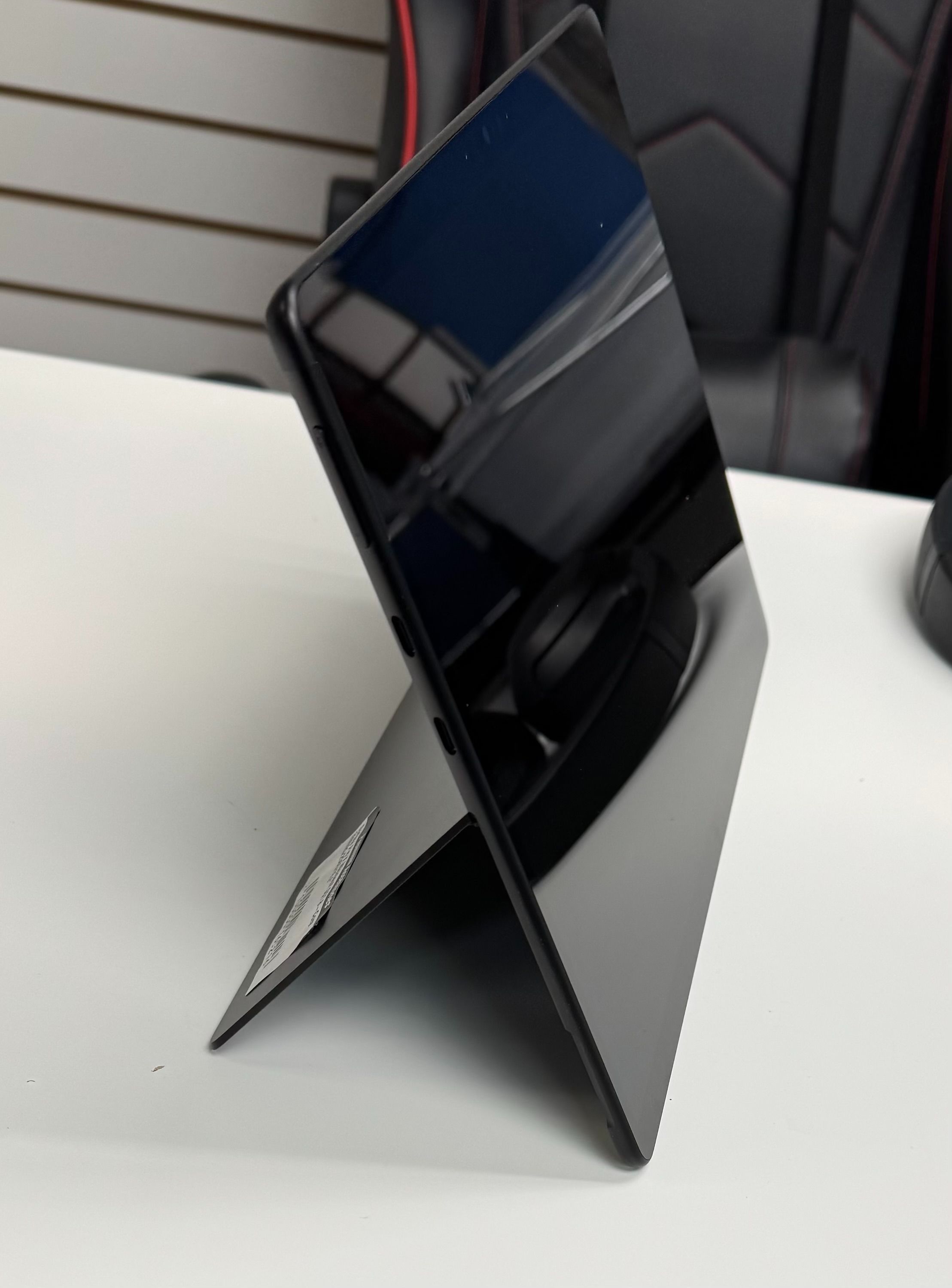 Microsoft Surface Pro X Model 1876 Microsoft SQ1 3000MHz/8GB/256GB/13.0"