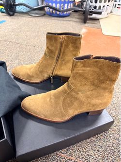 Saint Laurent YSL men boots size 8 or euro 41 will fit men 8.5