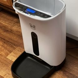 Automatic Pet Feeder (for cats and dogs)