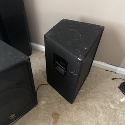 Yamaha BR15 /Bose 701For Sale In Great Condition For Sale