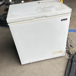 Magic Chef Freezer 