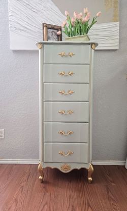 Vintage French Provincial Lingerie chest