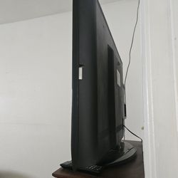 47" TV Toshiba