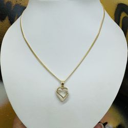 10k Solid Cuban Chain With Heart Charm