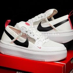 Women's microscopic sneaker size 8.5