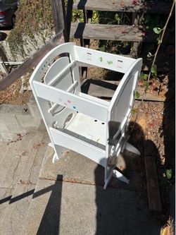 Free toddler tower