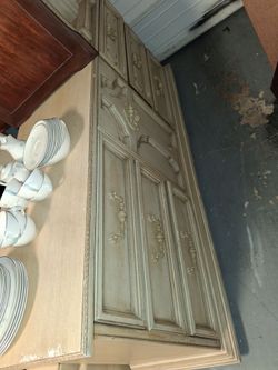 Pair of Vintage bedroom set with Ceramic Table Lamps